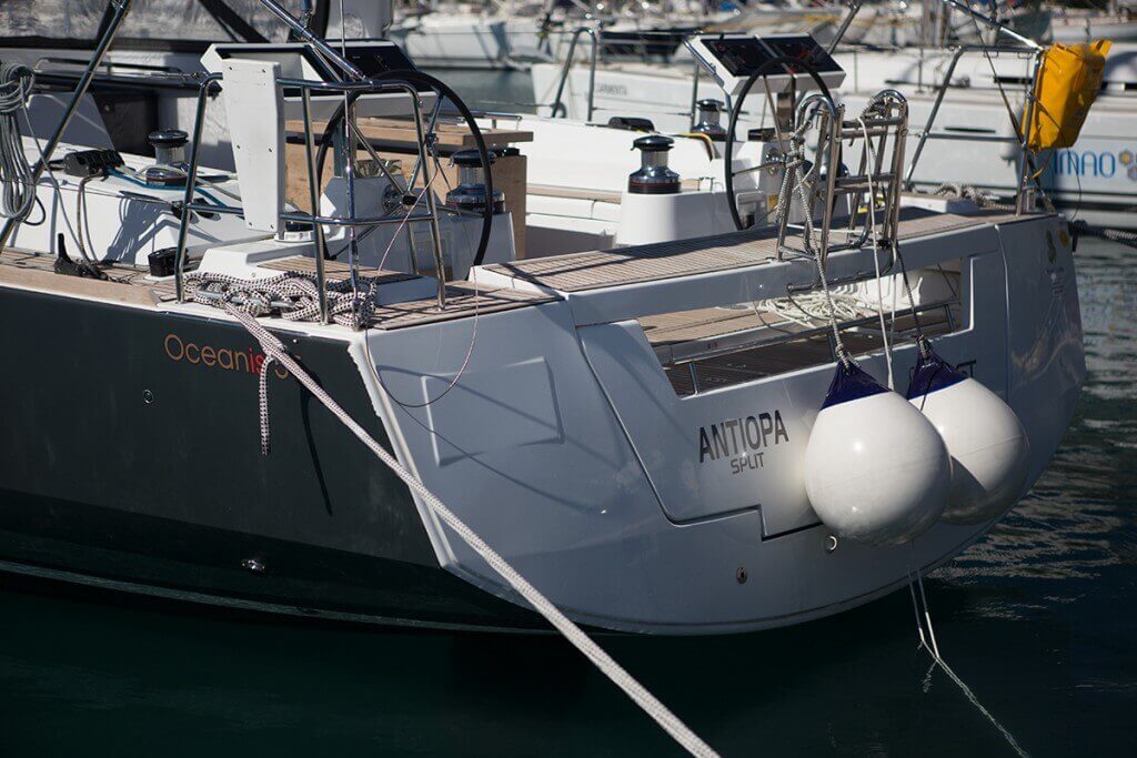 Luxusná jachta Oceanis 55