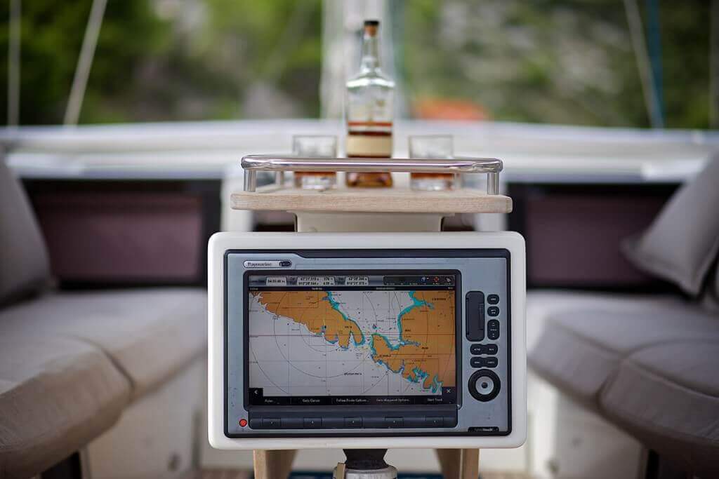 yacht computer