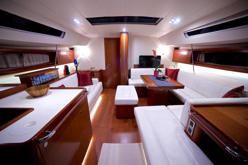 yacht queen axiera interior