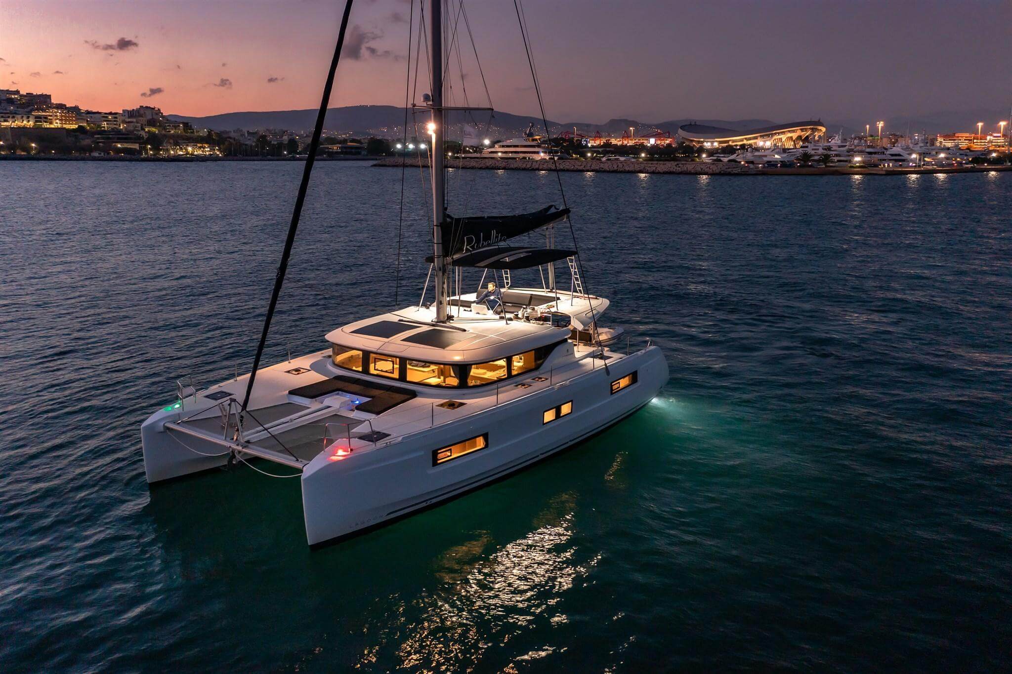 catamaran lagoon 600