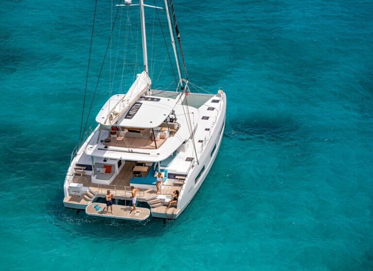 Skippered & Crewed FAIRCHARTER contract